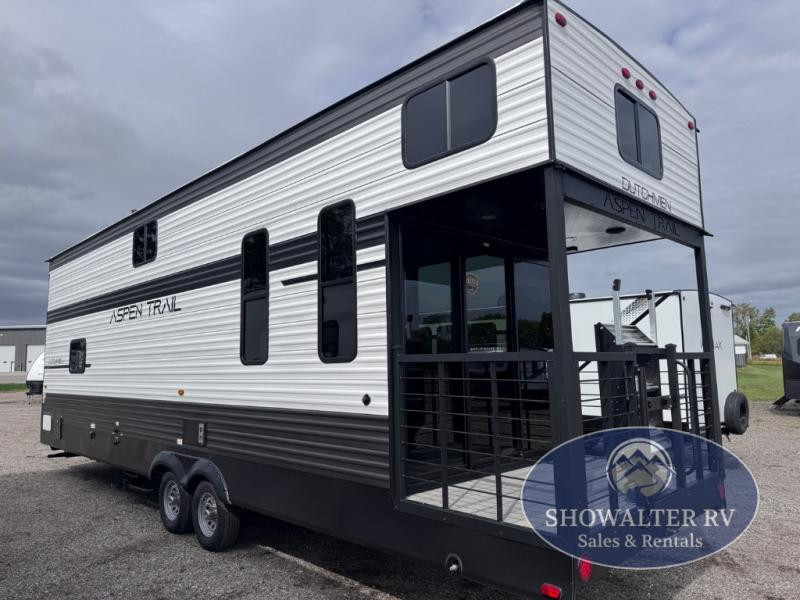 Explore Spacious Travel Trailers with Flexible Features at Showalter RV